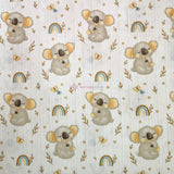 Koala Desenli Müslin Kumaş — doku detayı