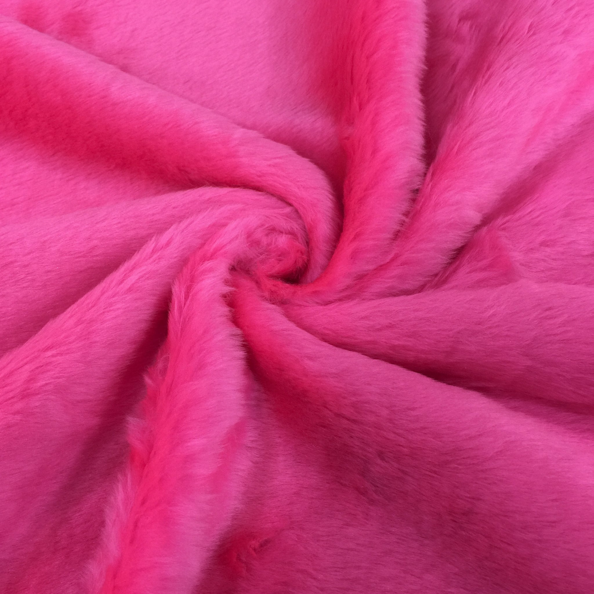 Peluş kumaş, 150cm en — battaniye, mont astarı ve peluş oyuncak için